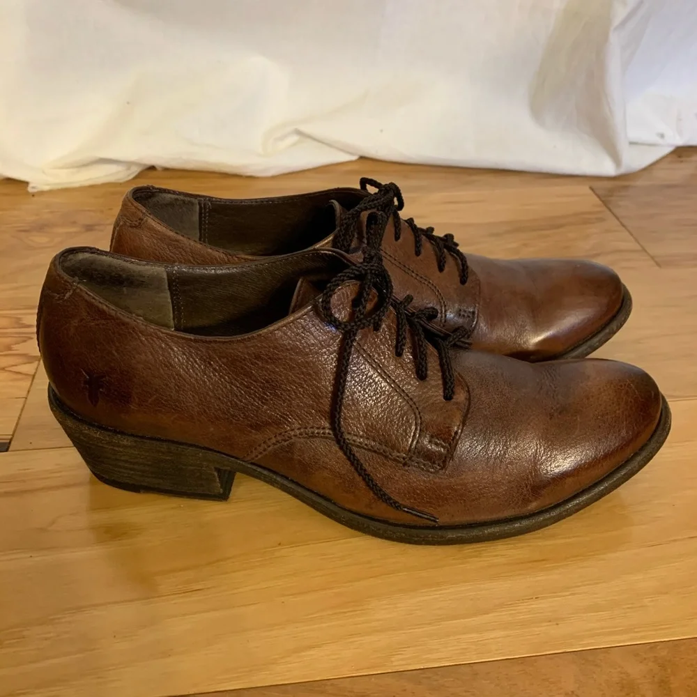 Frye Women's Brown Leather Lace-Up Oxfords